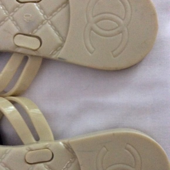 🌟🌸HOST PICK 🌟🌸 CHANEL Camellia Jelly Sandals 40 Ivory Black - Picture 7 of 7